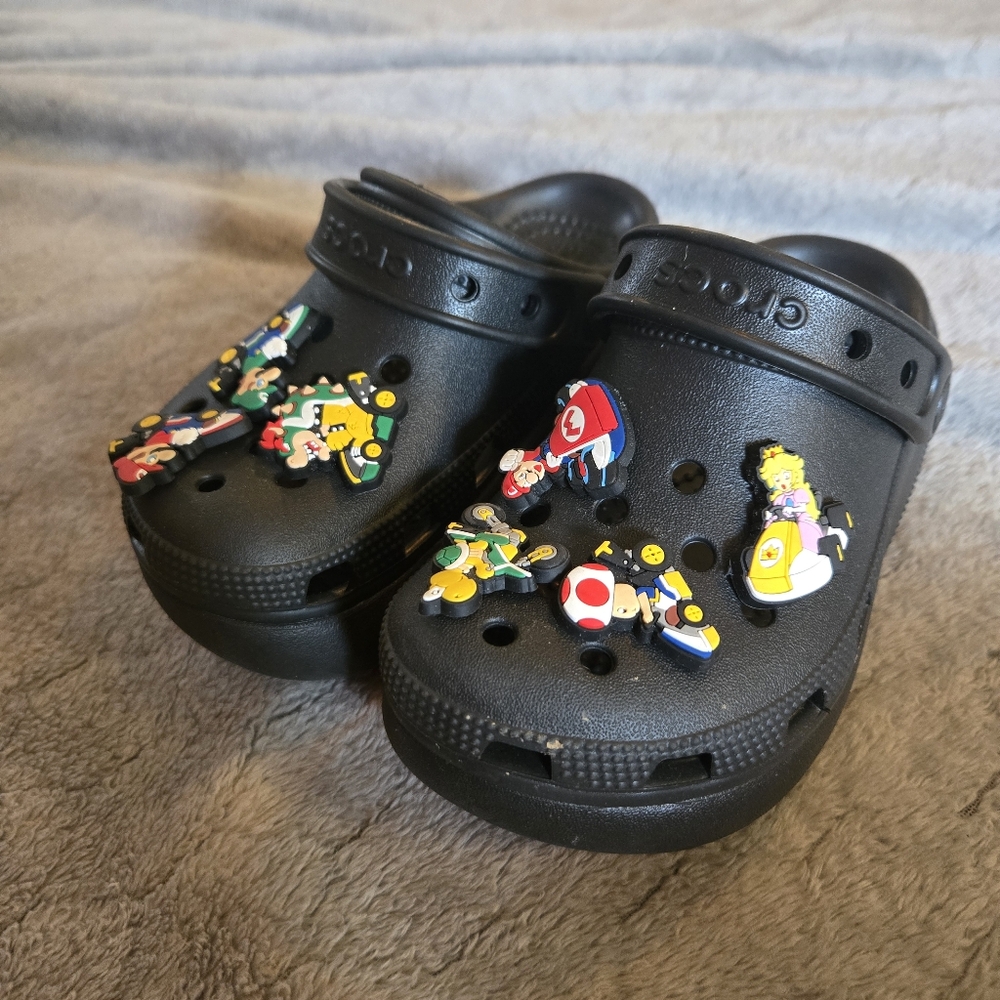 Crocs Kids Black Clogs W/ Mario Bros Charms Childrens 12